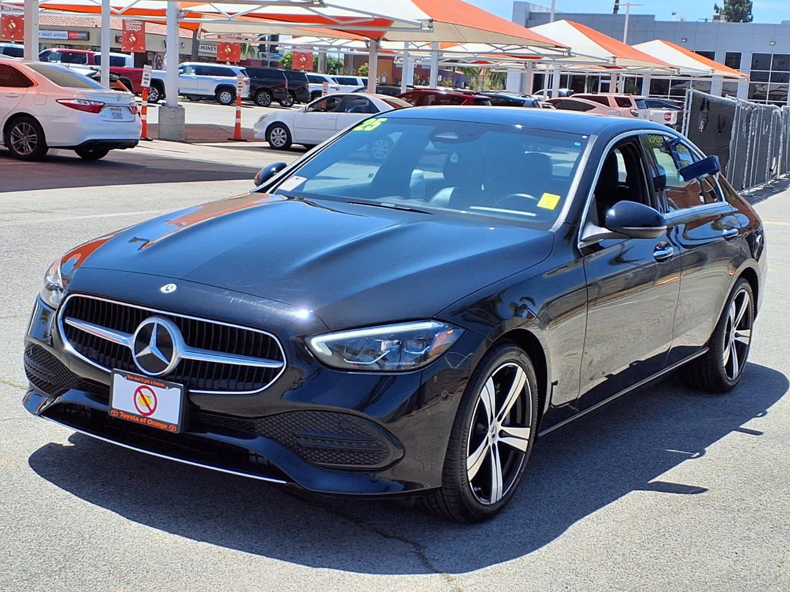 Used 2025 Mercedes-Benz C 300 4MATIC Sedan image 3