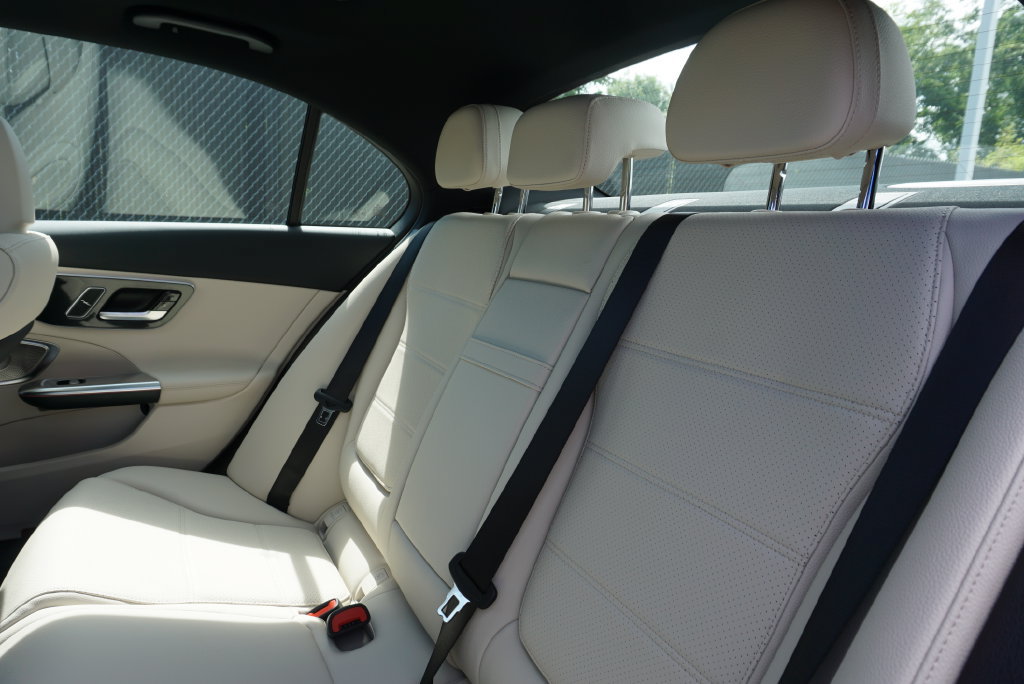 Certified 2025 Mercedes-Benz C 300 4MATIC Sedan image 48