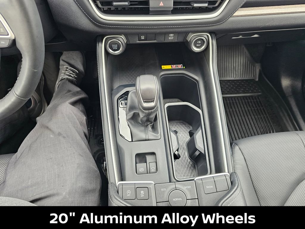 Used 2024 Toyota Grand Highlander Limited image 29