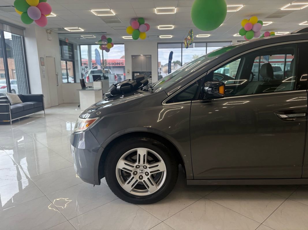 Used 2013 Honda Odyssey Touring image 6