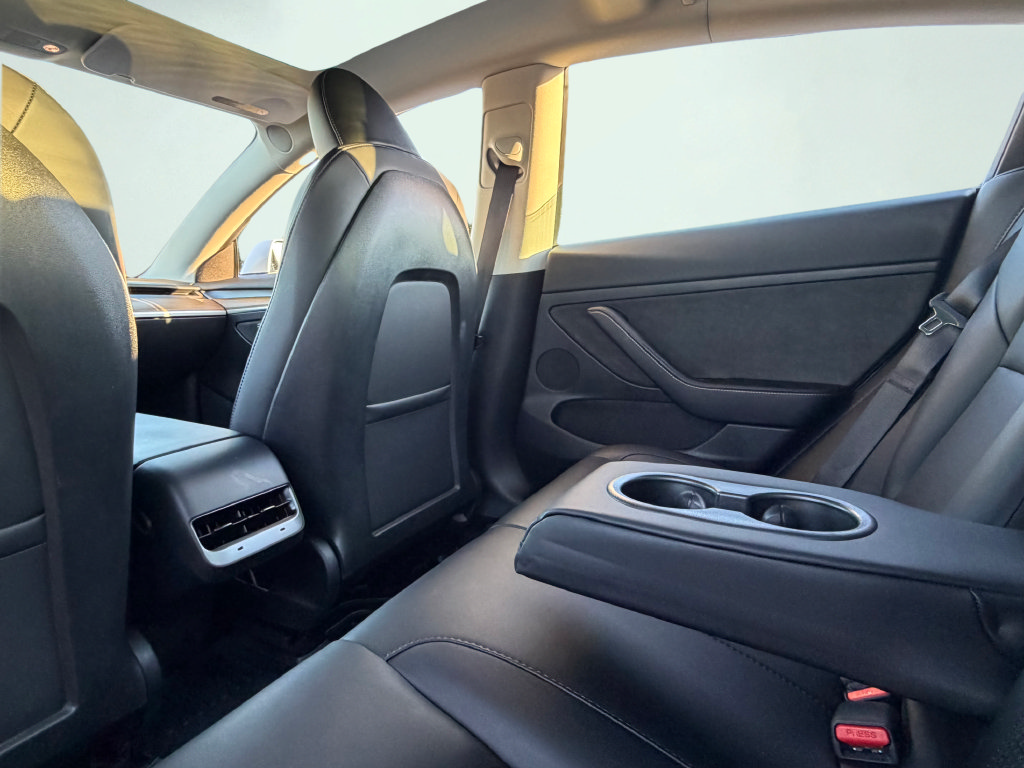 Used 2023 Tesla Model 3 Standard Range RWD image 35