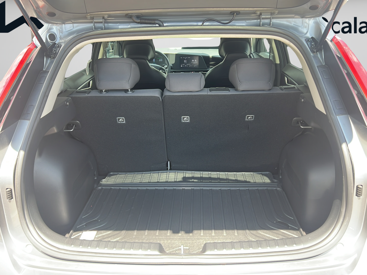Certified 2024 Kia Niro LX FWD image 9