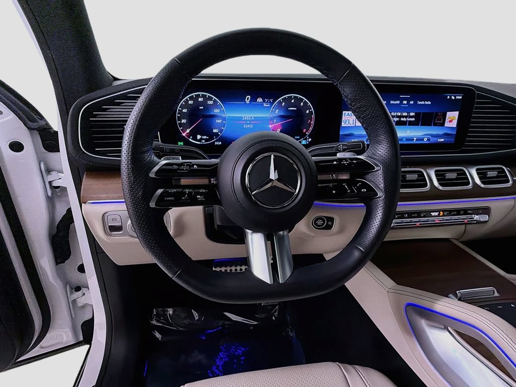 Used 2024 Mercedes-Benz GLS 450 4MATIC image 11