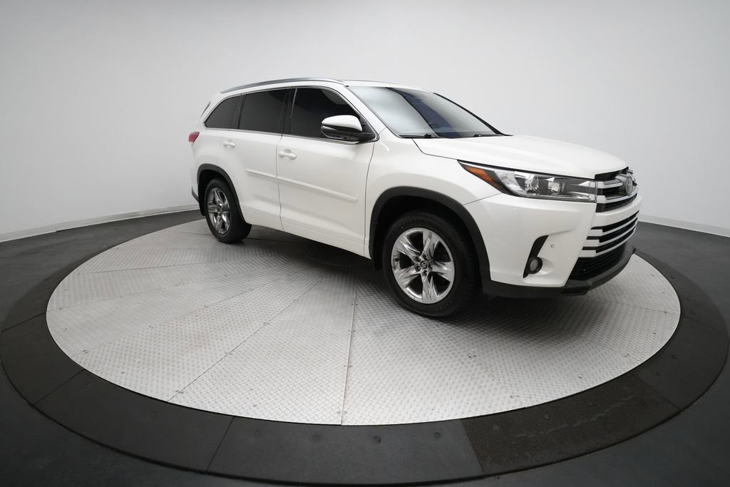 Used 2018 Toyota Highlander Limited Platinum image 37