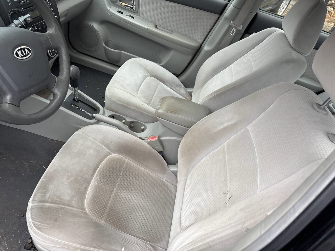 Used 2007 Kia Spectra EX image 7