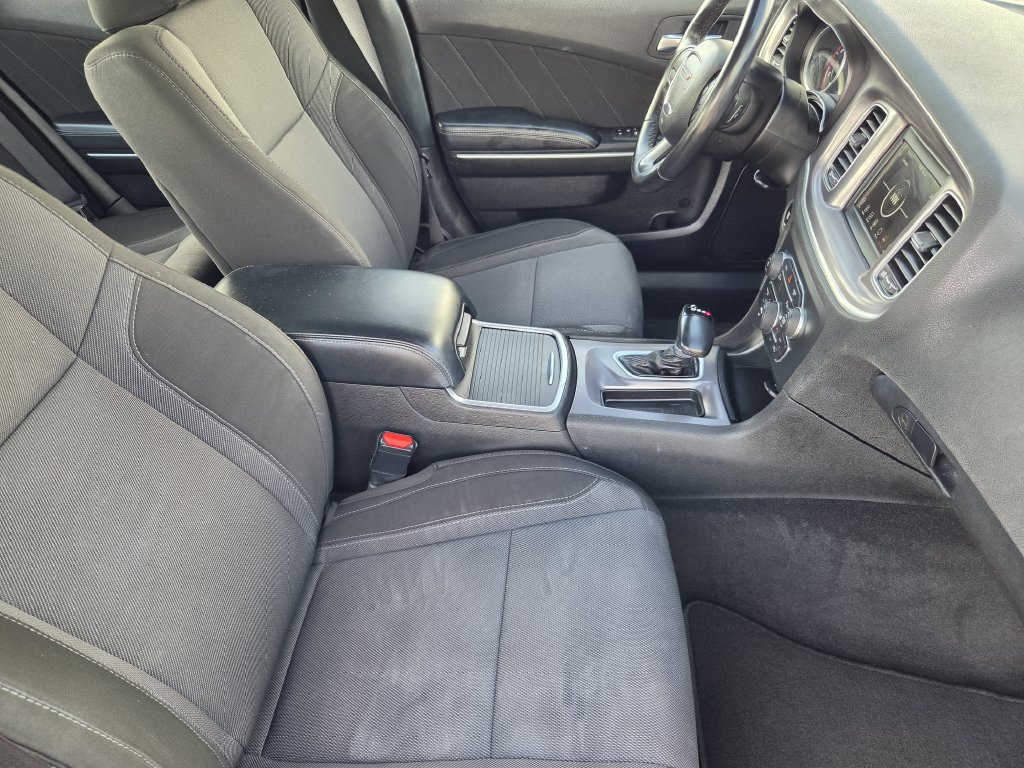 Used 2022 Dodge Charger SXT RWD image 11