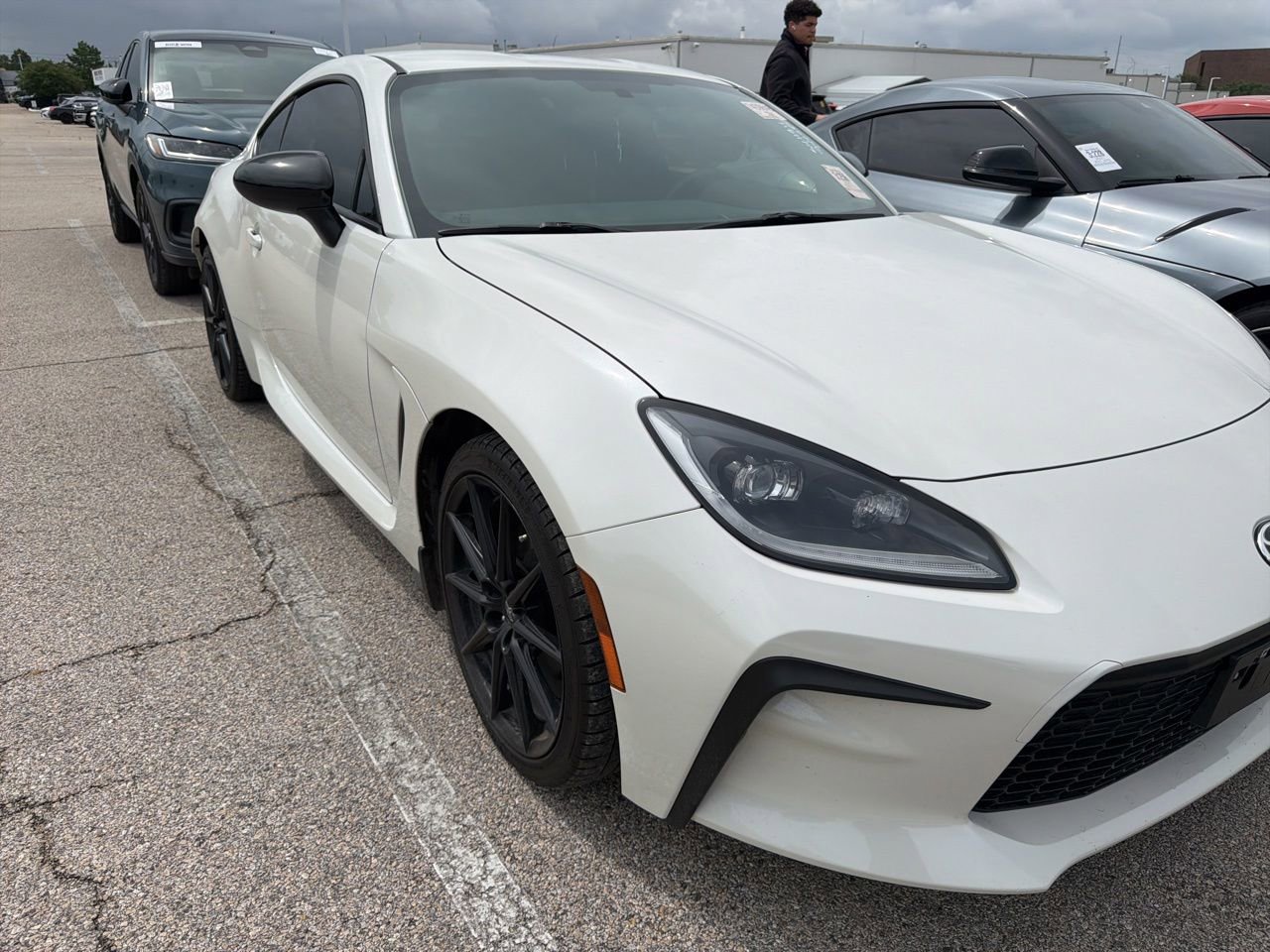 Used 2025 Toyota GR86 Premium RWD image 3