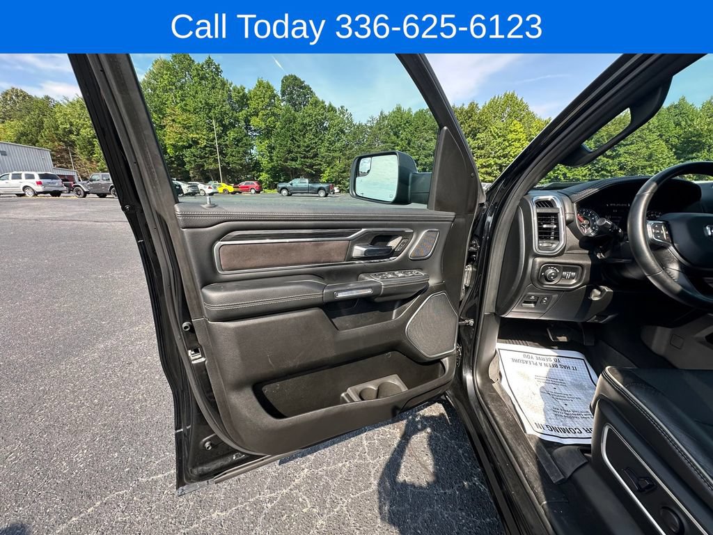 Used 2023 RAM 1500 Laramie AWD/4WD image 13