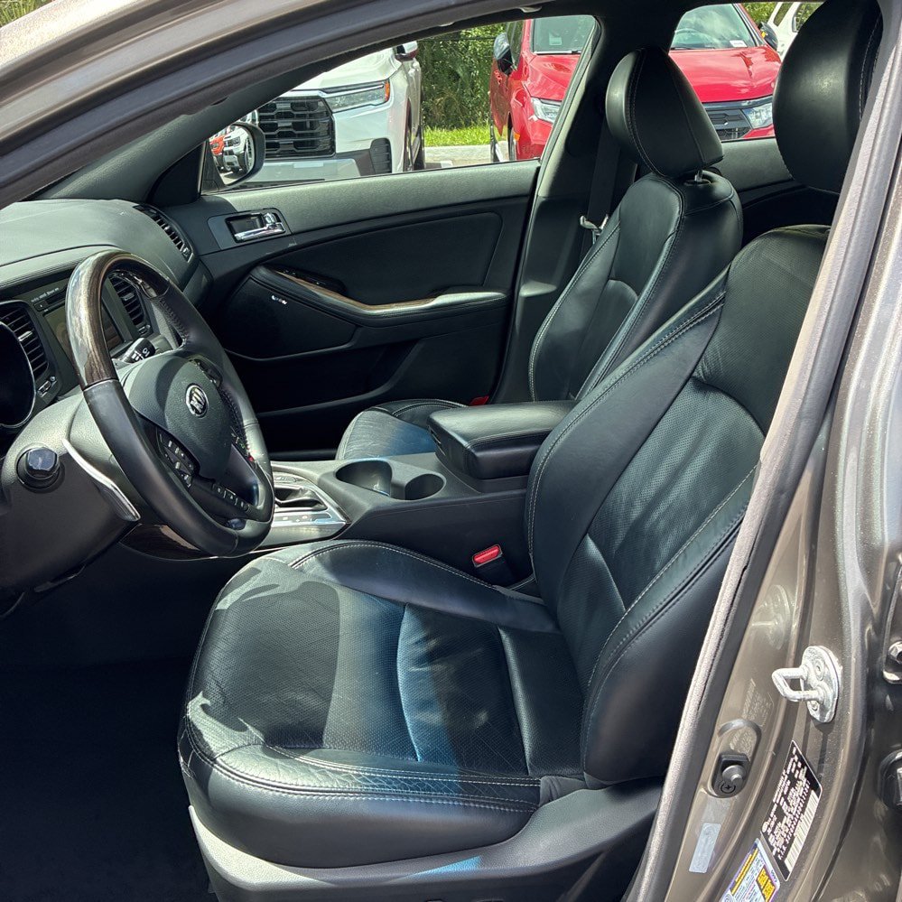 Used 2013 Kia Optima SX w/ Limited Pkg FWD image 3