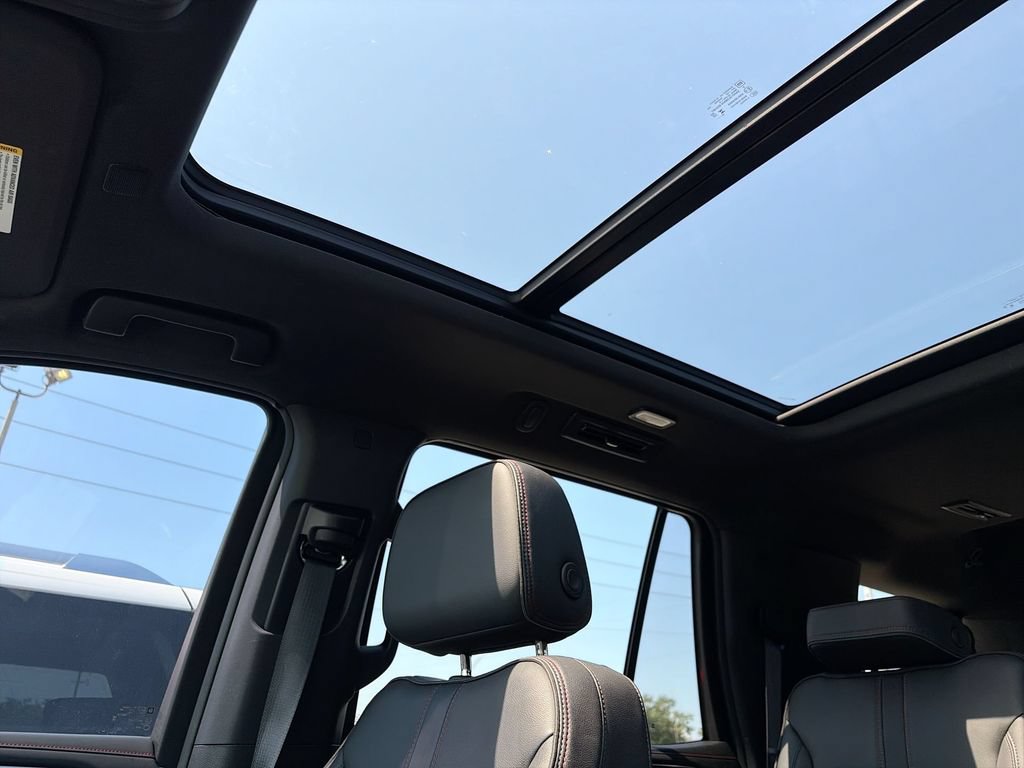 Used 2023 Chevrolet Tahoe RST w/ Luxury Package RWD image 26