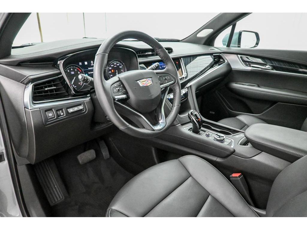 Used 2023 Cadillac XT6 Premium Luxury w/ Technology Package image 38