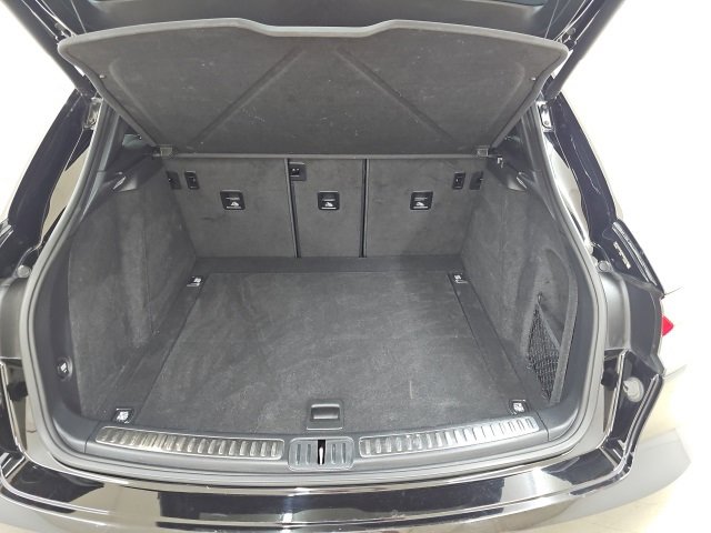 Used 2021 Porsche Macan image 7