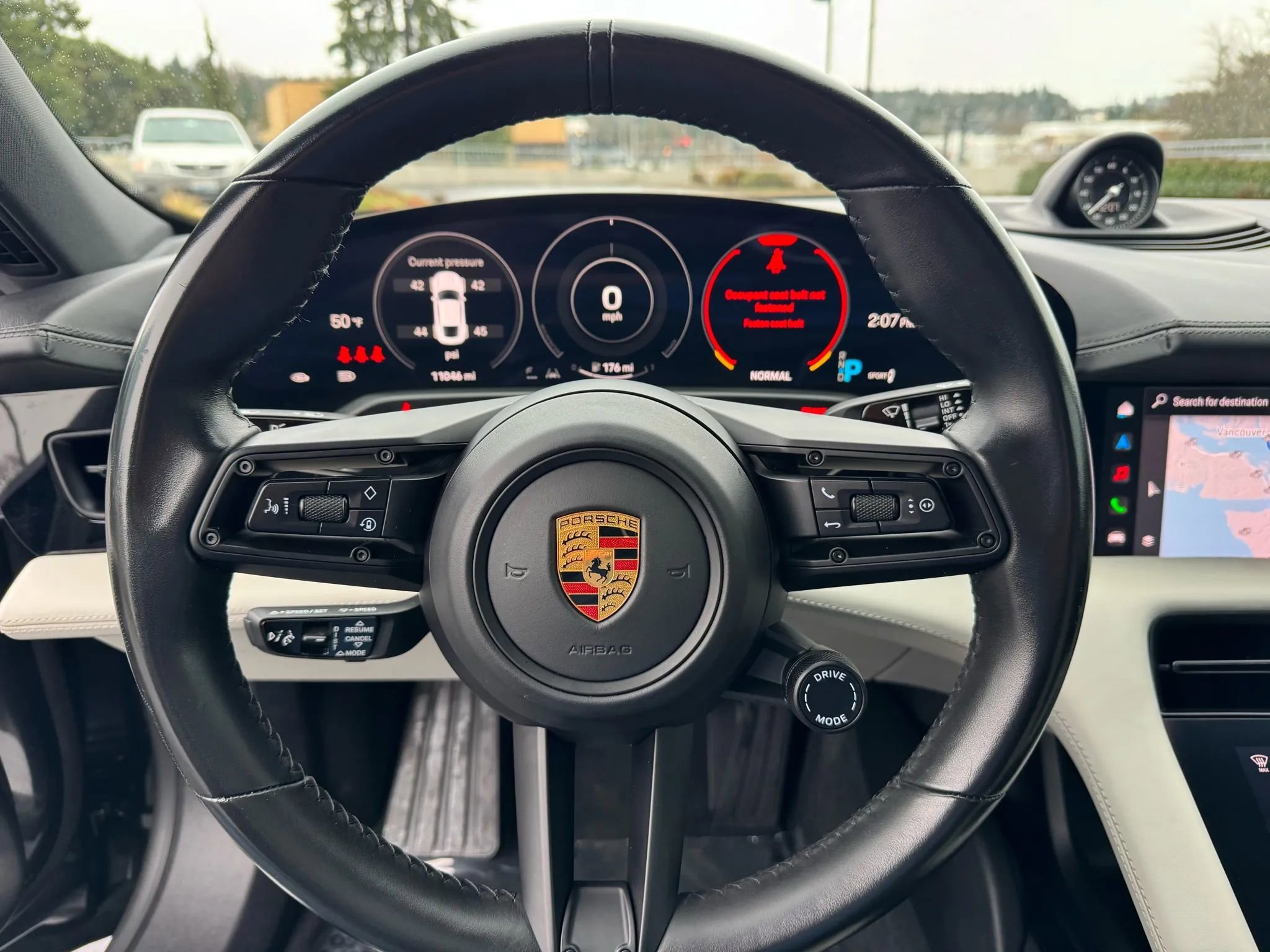 Used 2020 Porsche Taycan 4S image 31