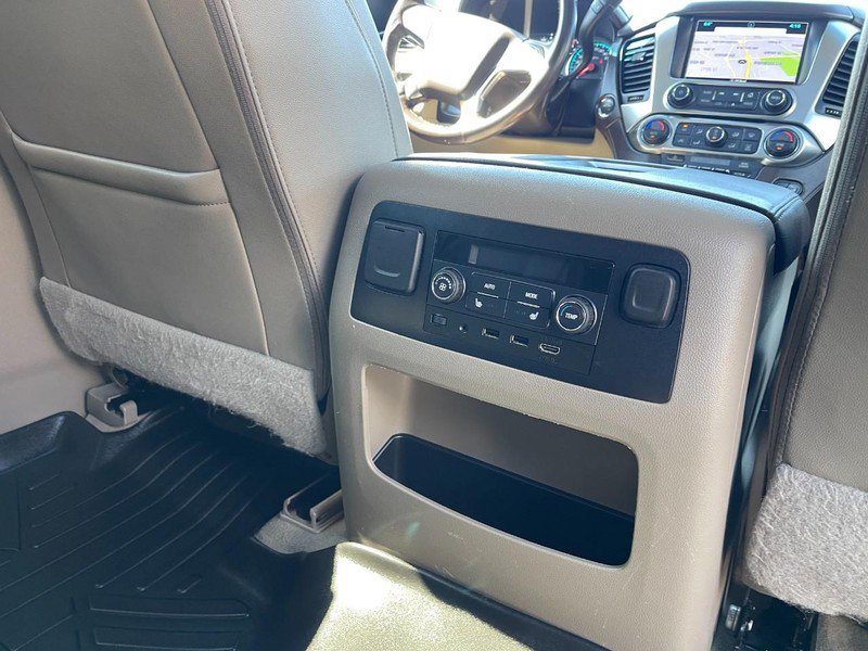 Used 2020 Chevrolet Suburban Premier AWD/4WD image 16