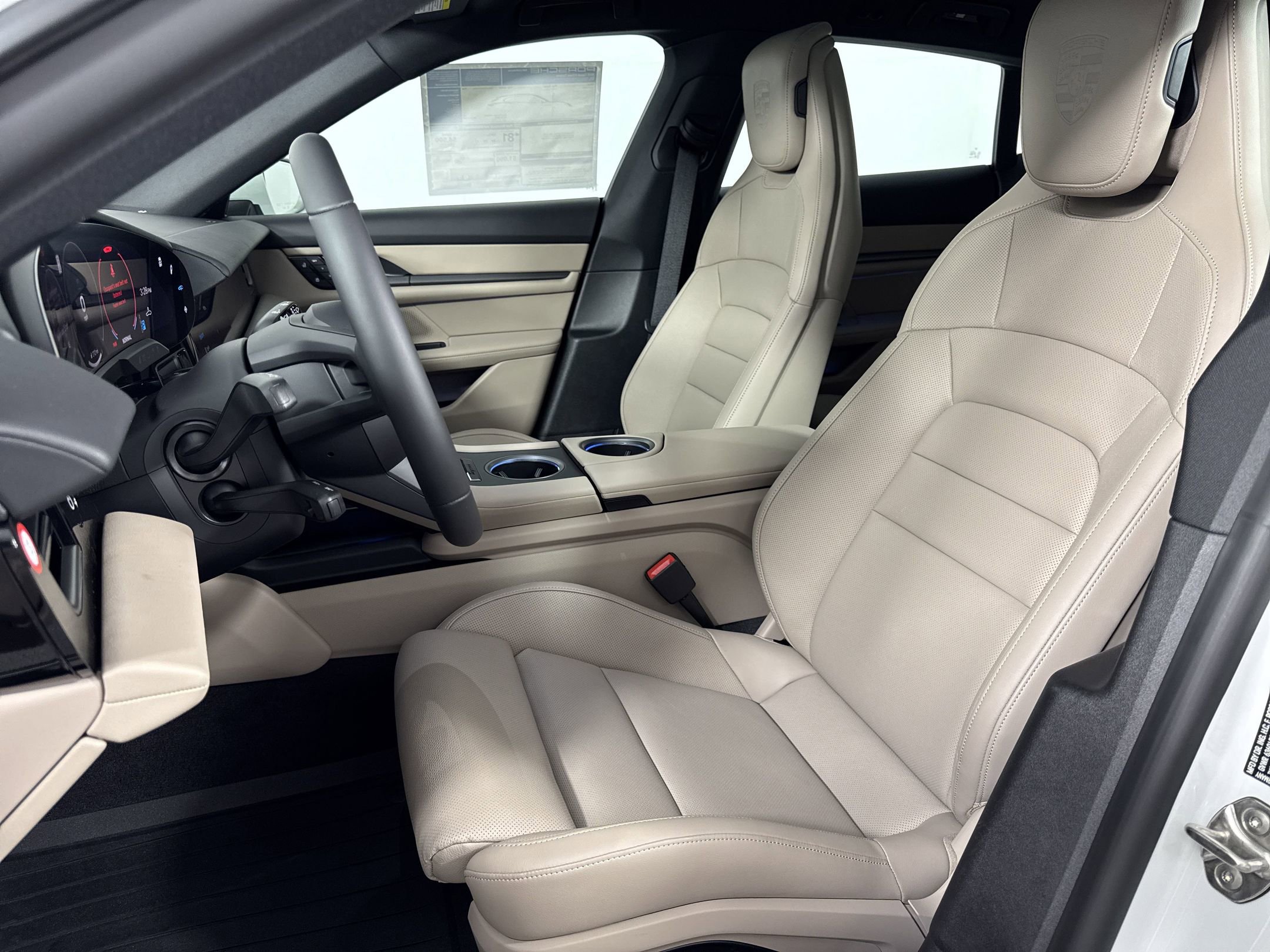 Used 2025 Porsche Taycan 4 Cross Turismo image 5