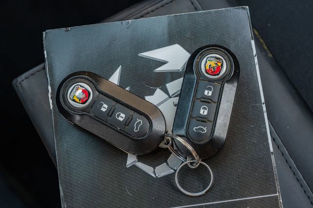 Used 2013 FIAT 500 Abarth image 40