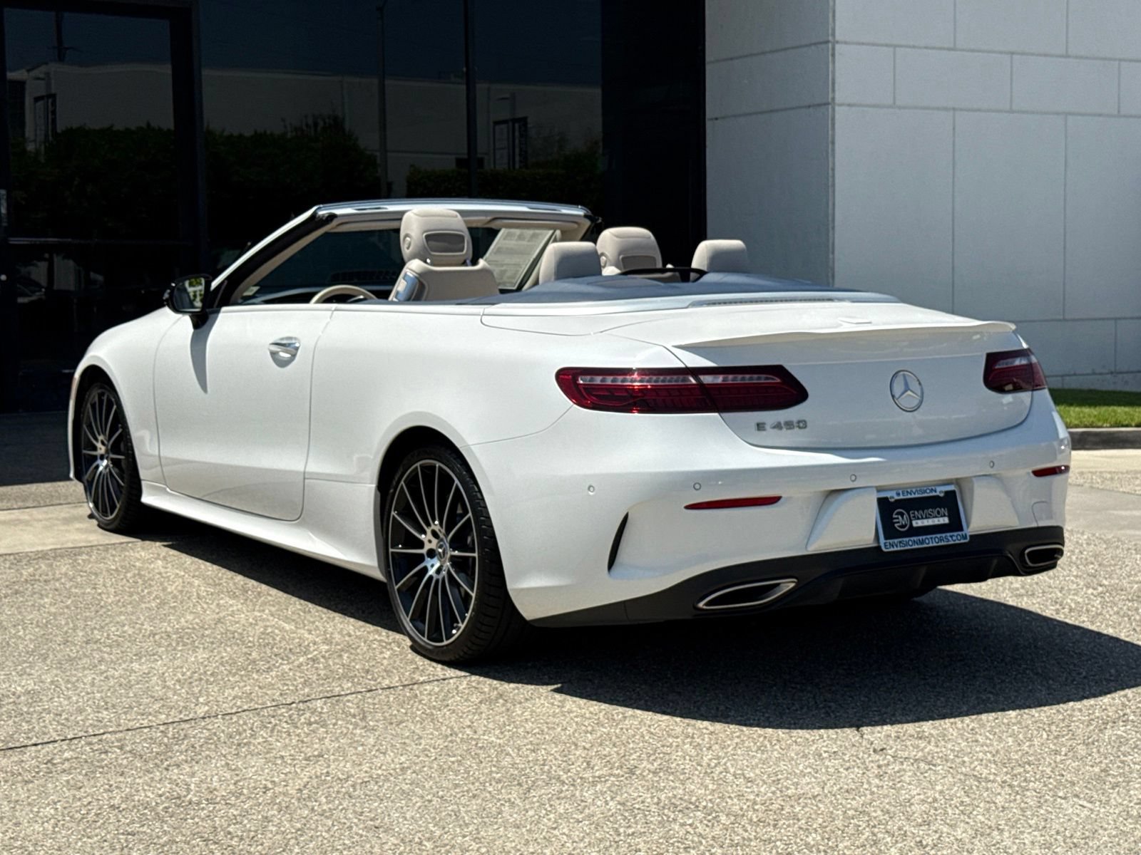 Used 2023 Mercedes-Benz E 450 Cabriolet image 10