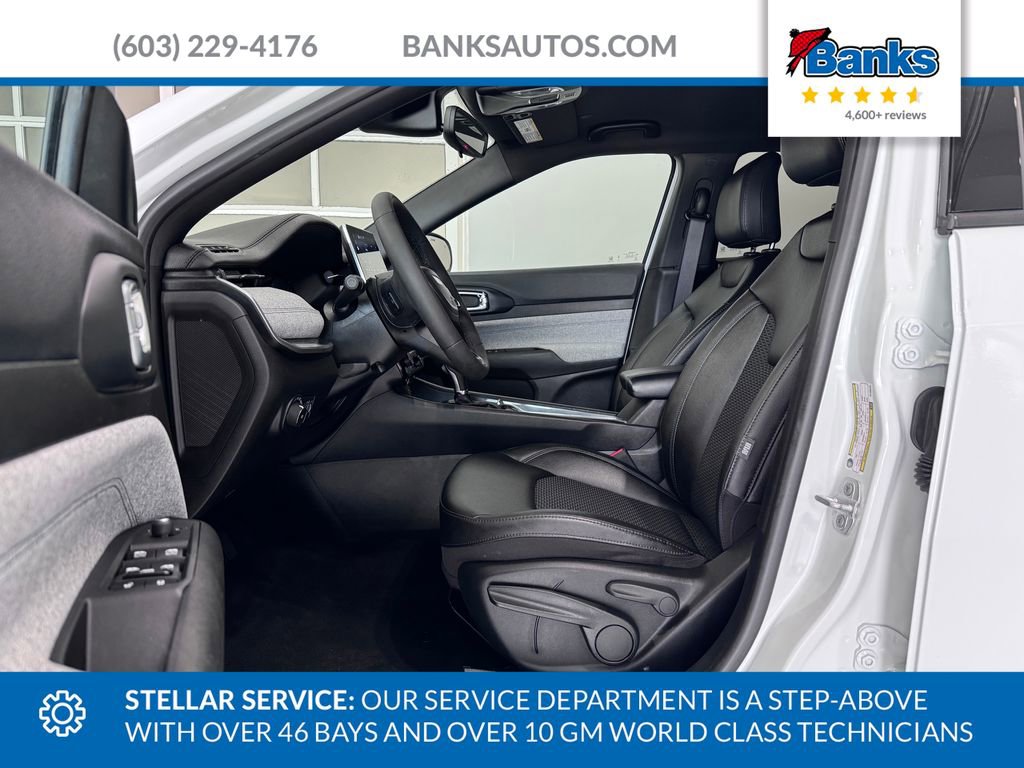 Used 2024 Jeep Compass Latitude image 8