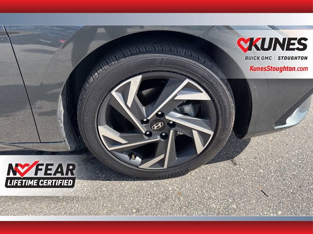 Used 2025 Hyundai Elantra Sport FWD image 15