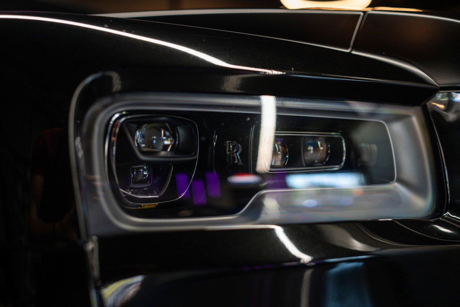 Used 2022 Rolls-Royce Cullinan Black Badge AWD/4WD image 28