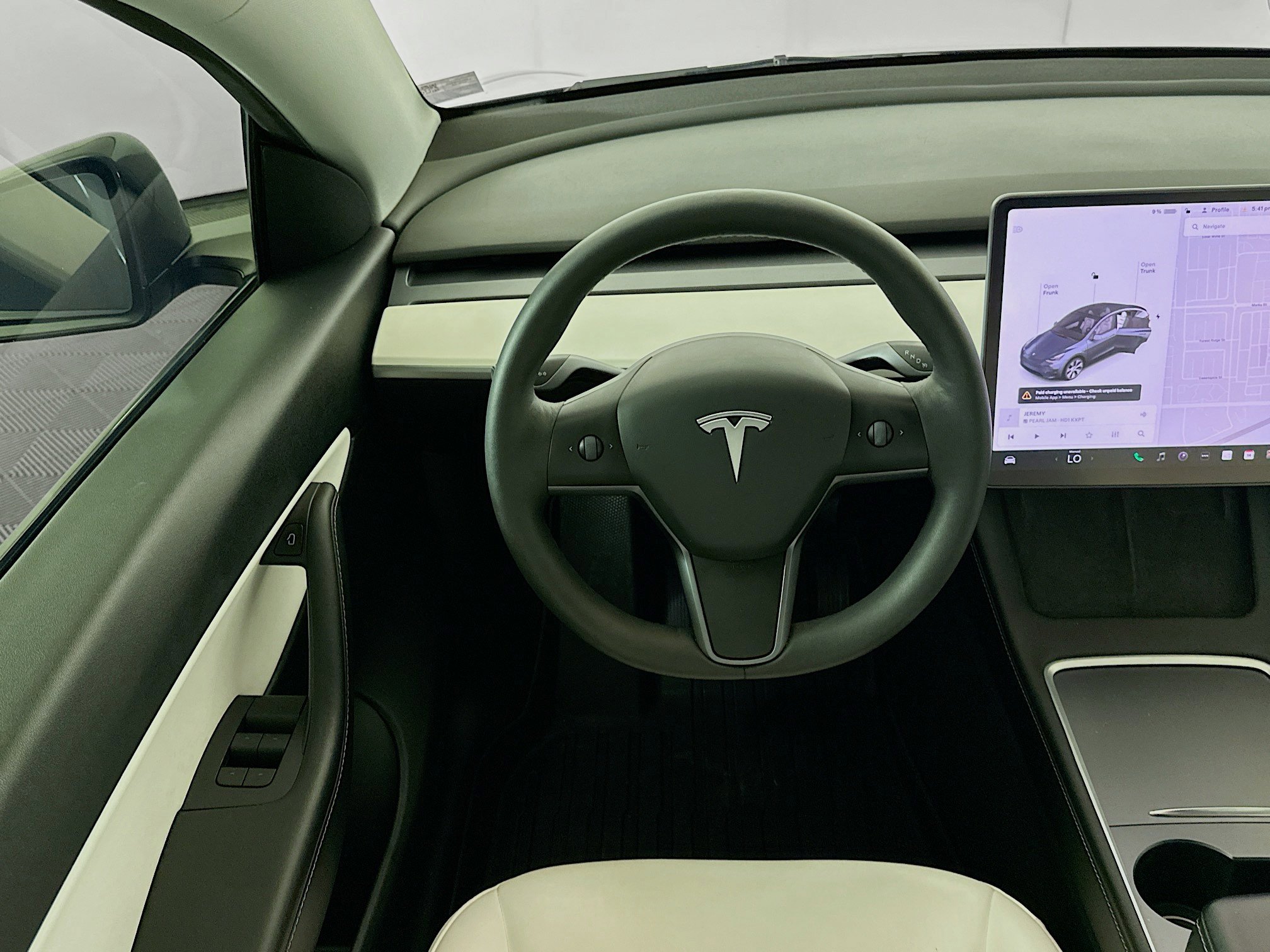 Used 2021 Tesla Model Y Long Range image 17