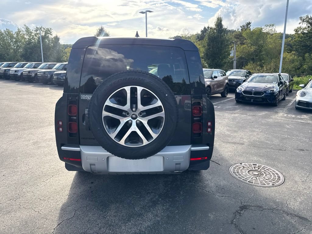 Used 2025 Land Rover Defender 130 S AWD/4WD image 5