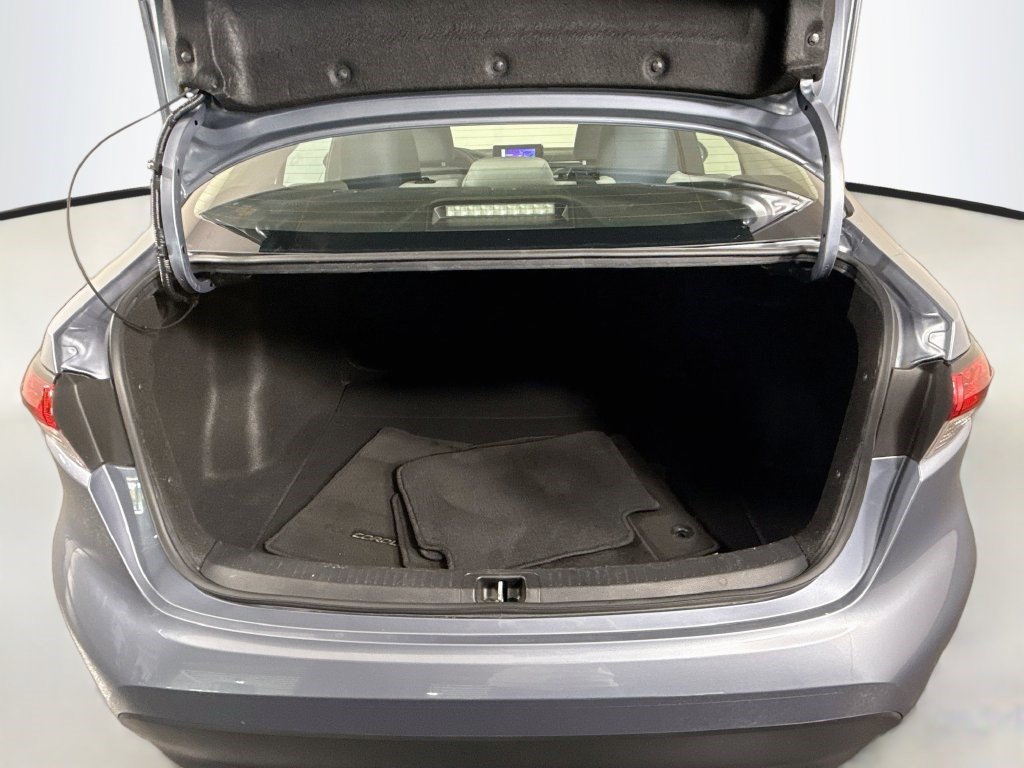 Used 2024 Toyota Corolla LE FWD image 33