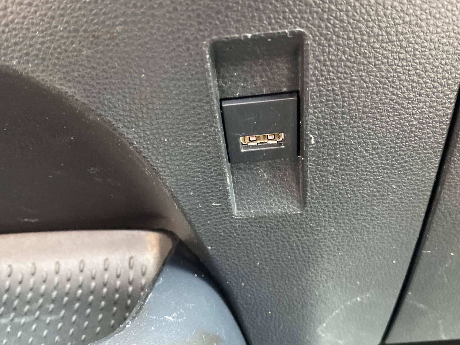 Used 2021 Toyota Corolla SE FWD image 23