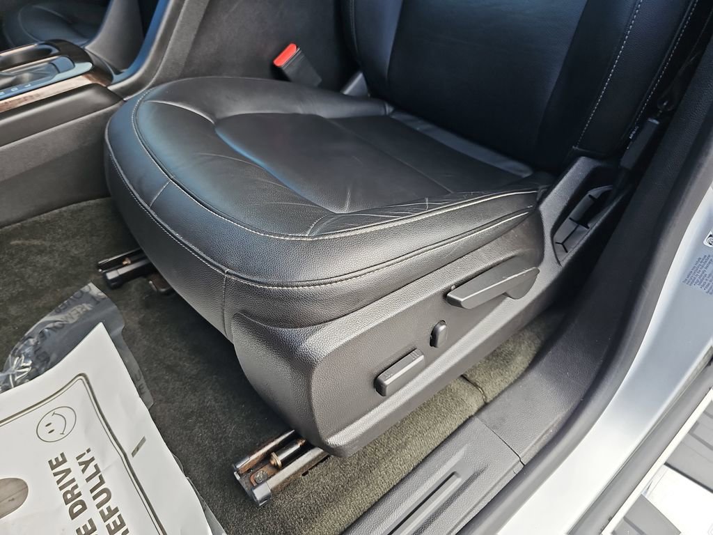 Used 2017 GMC Canyon SLT w/ Driver Alert Package image 33