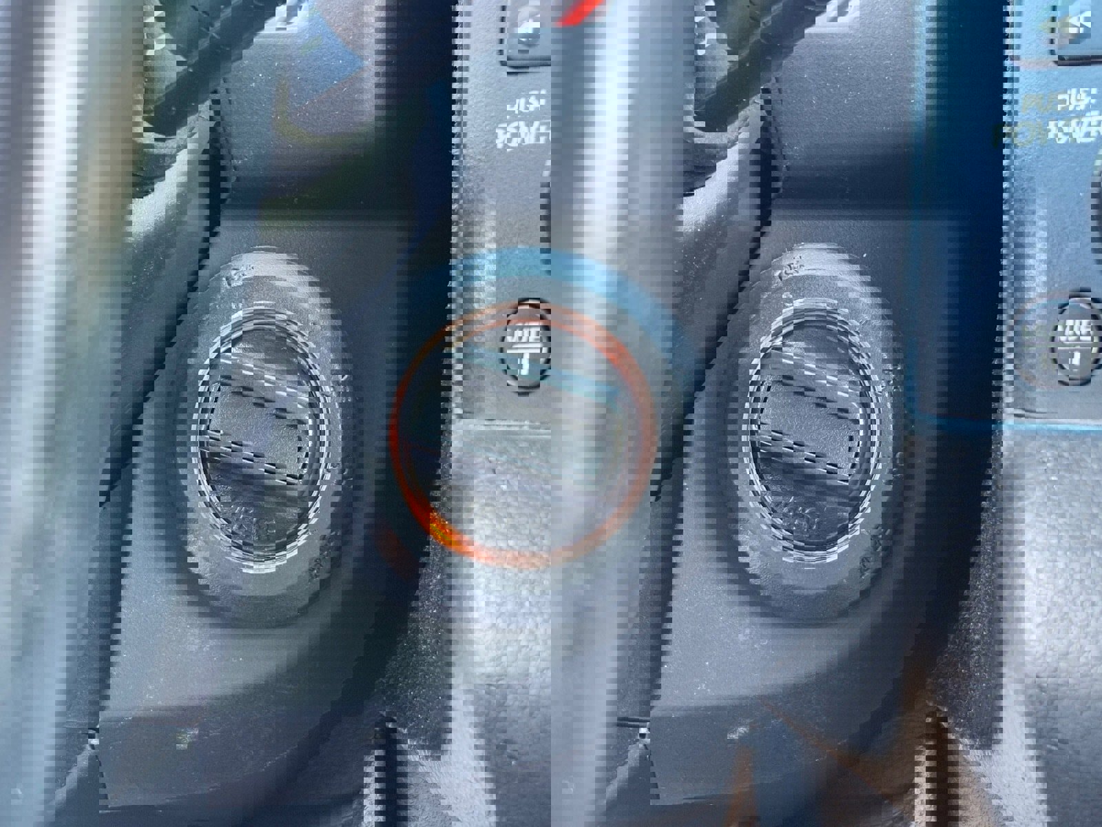 Used 2004 INFINITI FX45 AWD w/ Technology Pkg image 24