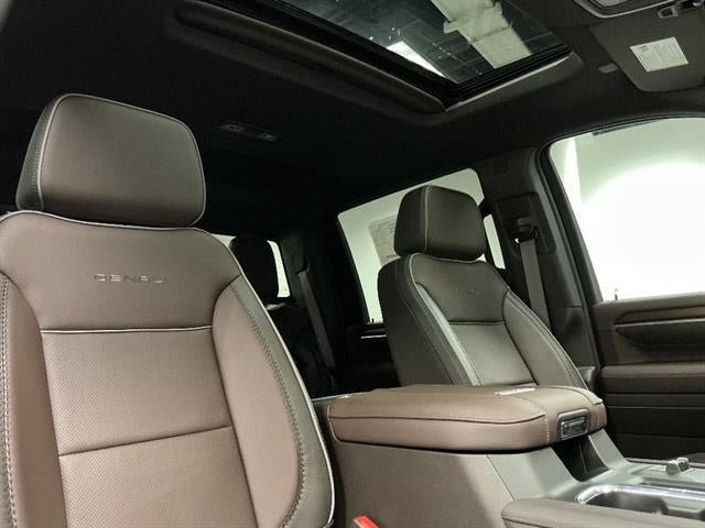 New 2026 GMC Sierra 3500 Denali w/ Denali Reserve Package AWD/4WD image 40