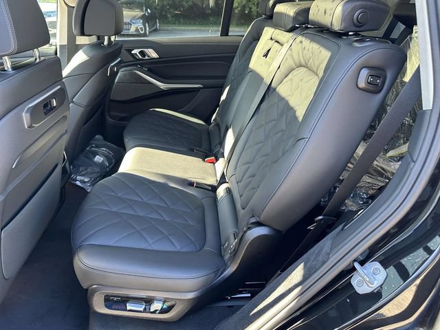 New 2027 BMW X7 xDrive40i w/ Premium Package AWD/4WD image 8