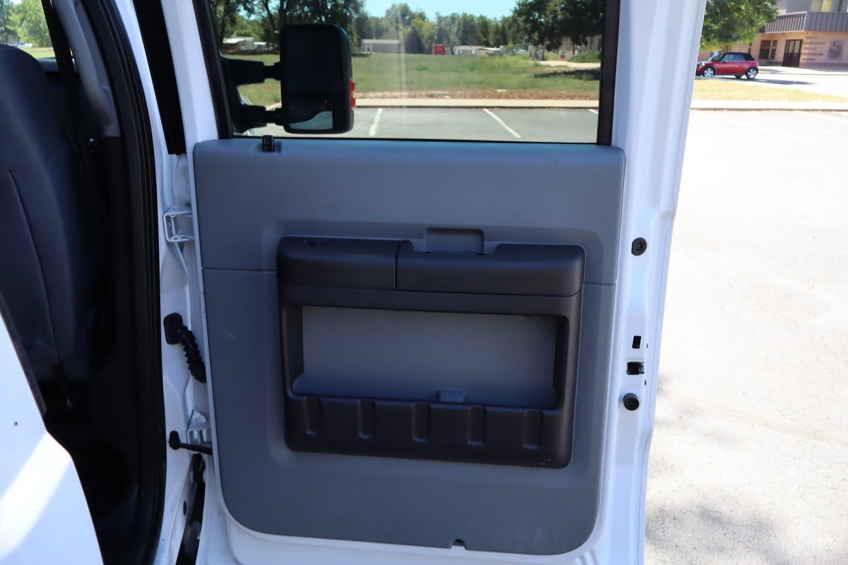 Used 2016 Ford F250 XL w/ Power Equipment Group AWD/4WD image 25