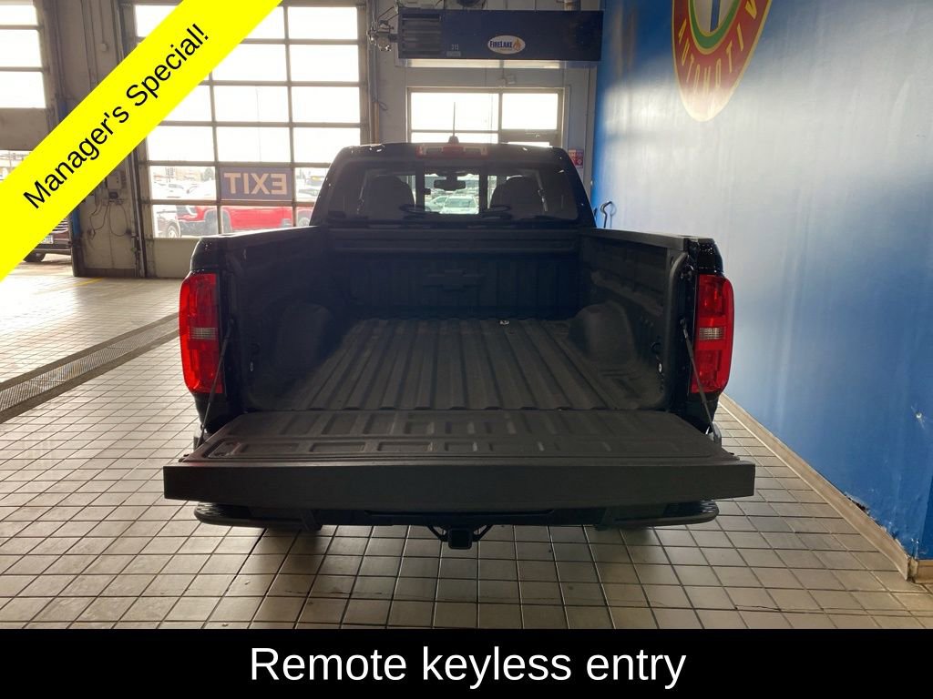 Used 2021 Chevrolet Colorado Z71 w/ Z71 Midnight Edition image 19