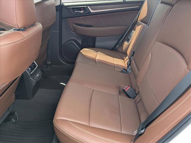 Used 2018 Subaru Outback 2.5i Touring w/ Popular Package #3 AWD/4WD image 19