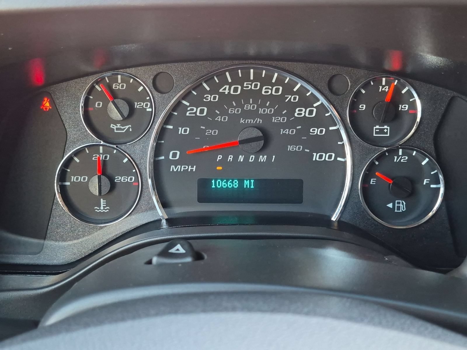 Used 2025 Chevrolet Express 2500 w/ Driver Convenience Package RWD image 17