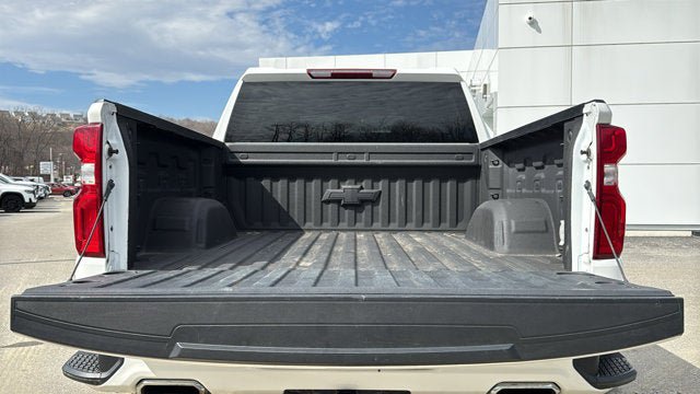 Used 2022 Chevrolet Silverado 1500 RST AWD/4WD image 29