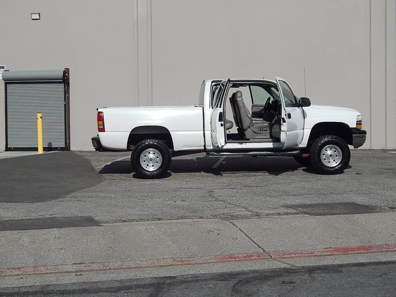 Used 2001 Chevrolet Silverado 1500 LT w/ Off-Road Chassis Pkg AWD/4WD image 9