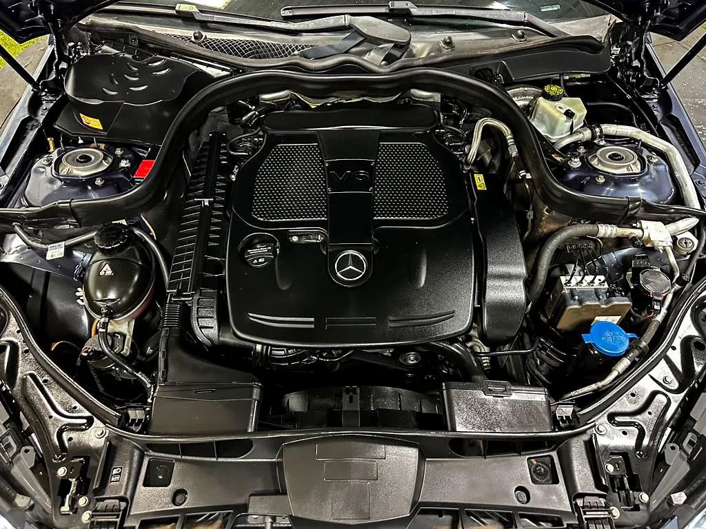 Used 2016 Mercedes-Benz E 350 Sedan image 44