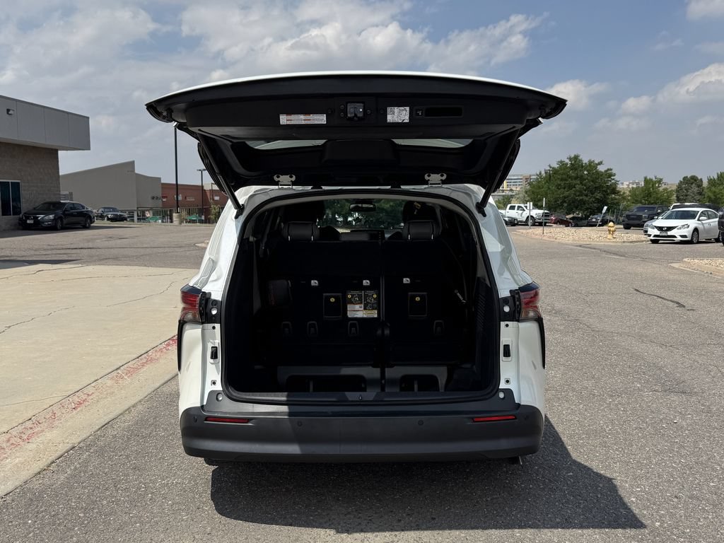 Used 2021 Toyota Sienna XLE w/ XLE Plus Package AWD/4WD image 10