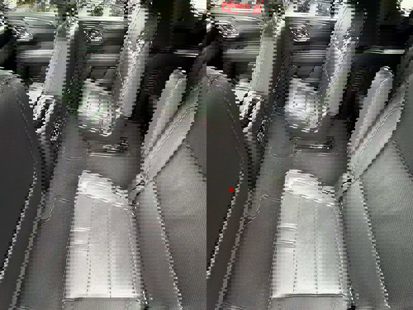 Certified 2021 Chevrolet Suburban RST w/ Luxury Package image 3