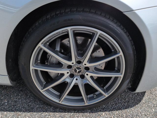 Used 2020 Mercedes-Benz S 560 4MATIC Sedan image 11