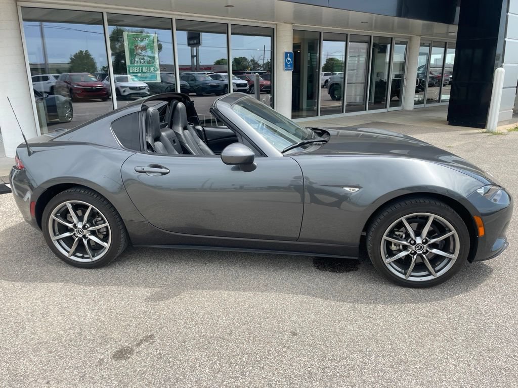 Used 2022 MAZDA MX-5 Miata RF Grand Touring RWD video 2