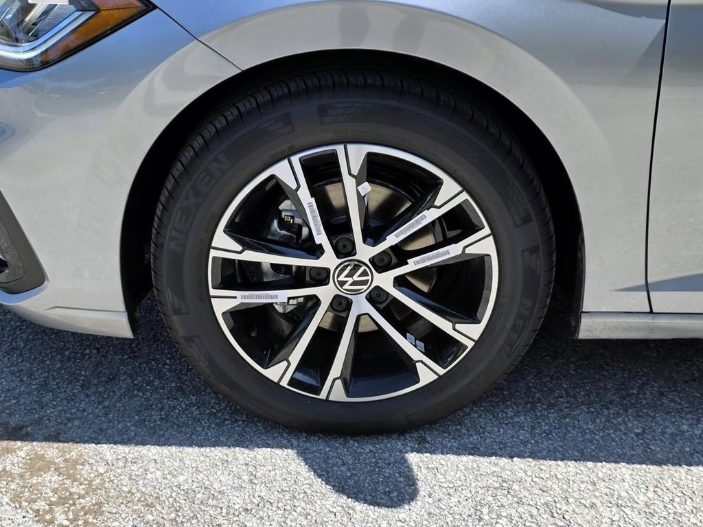 New 2025 Volkswagen Jetta Sport image 9