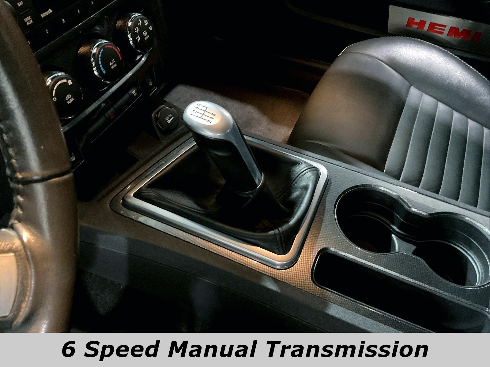 Used 2010 Dodge Challenger R/T RWD image 13