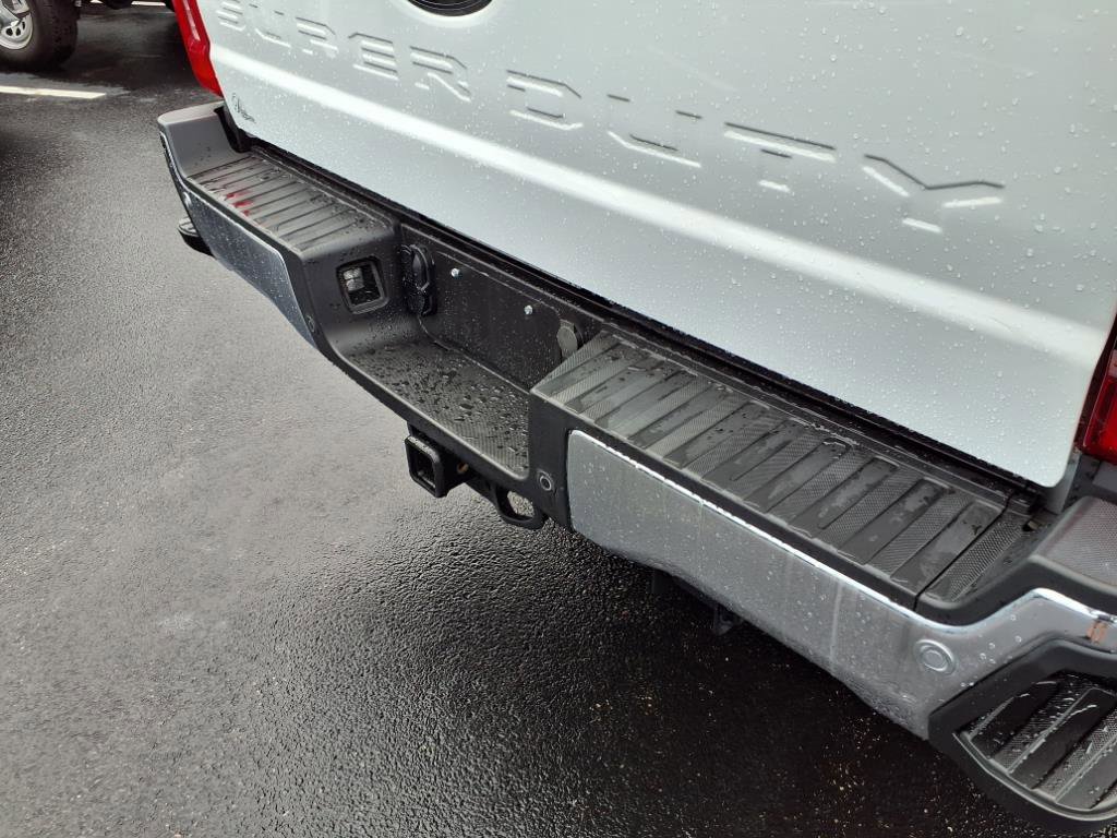 Used 2024 Ford F250 Lariat w/ Chrome Package image 37