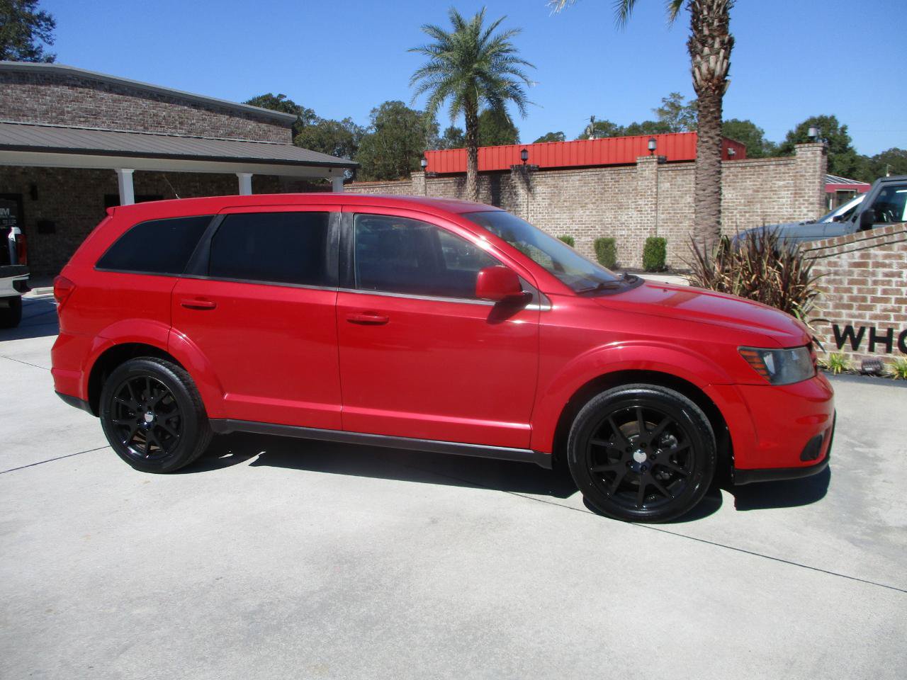 Used 2015 Dodge Journey R/T w/ Flexible Seating Group FWD image 16