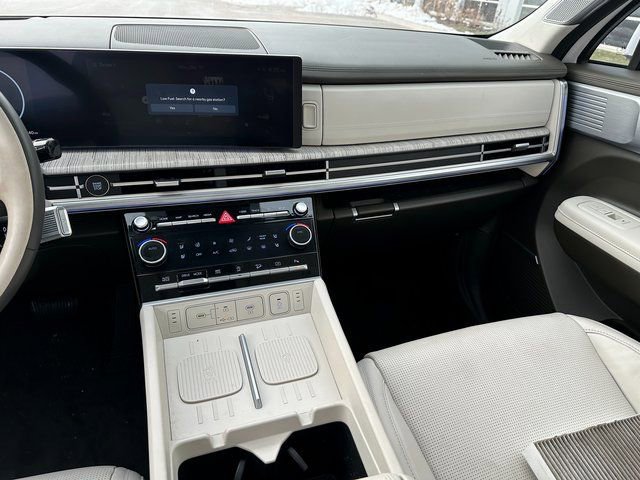 Used 2024 Hyundai Santa Fe Calligraphy image 20