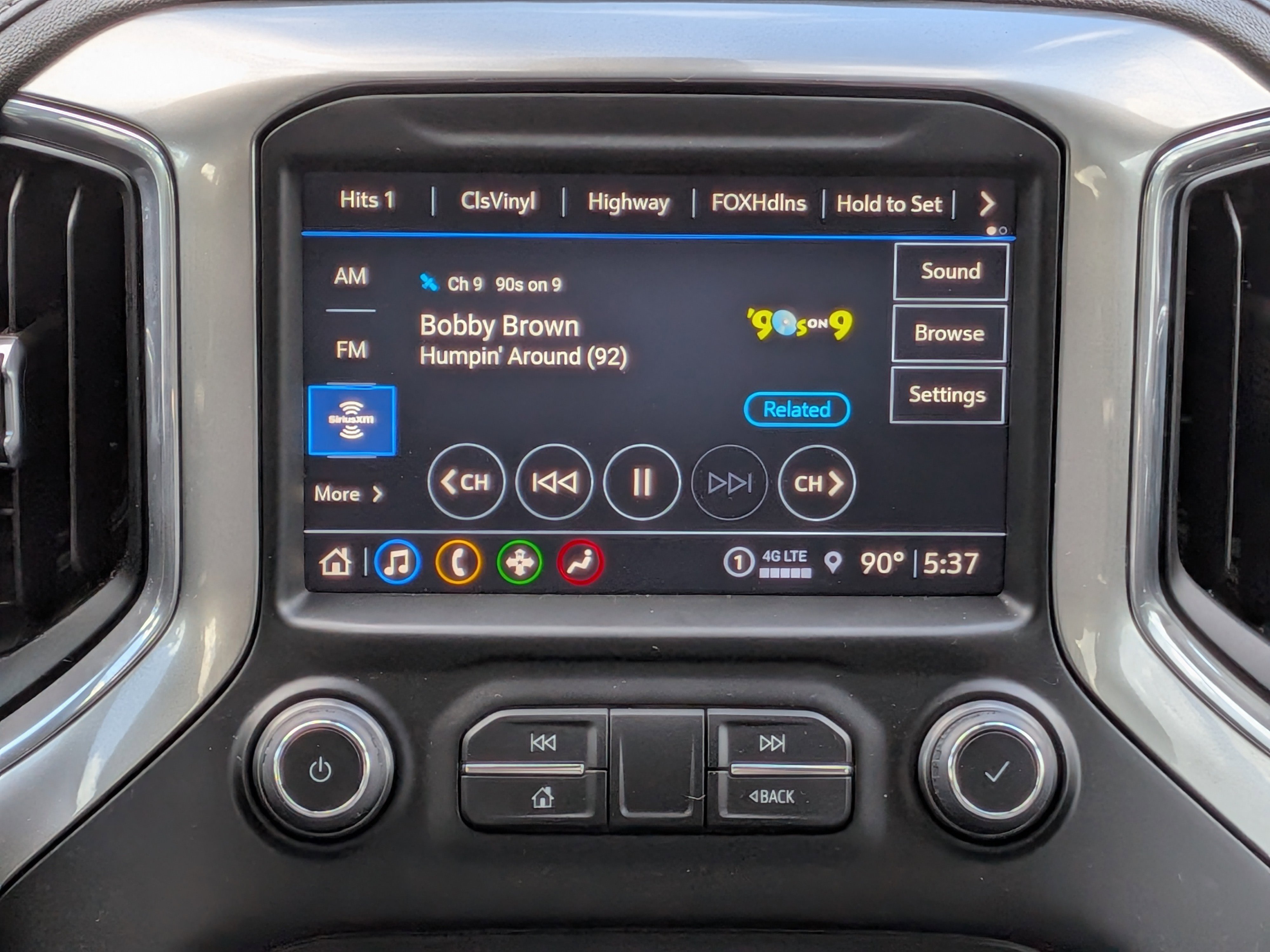 Certified 2021 Chevrolet Silverado 1500 LTZ AWD/4WD image 19