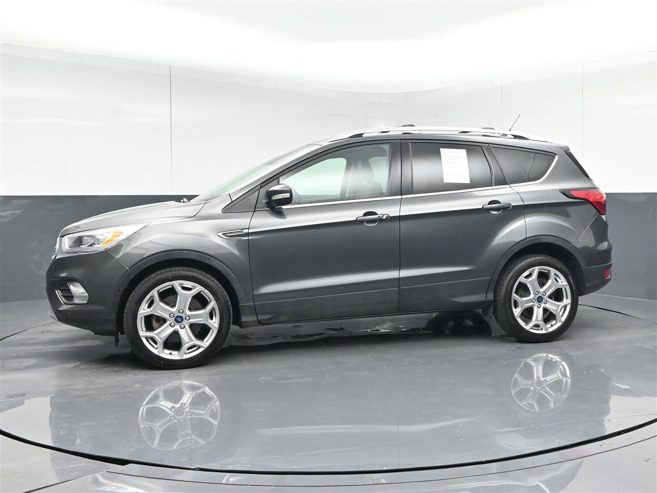 Used 2019 Ford Escape Titanium FWD image 8